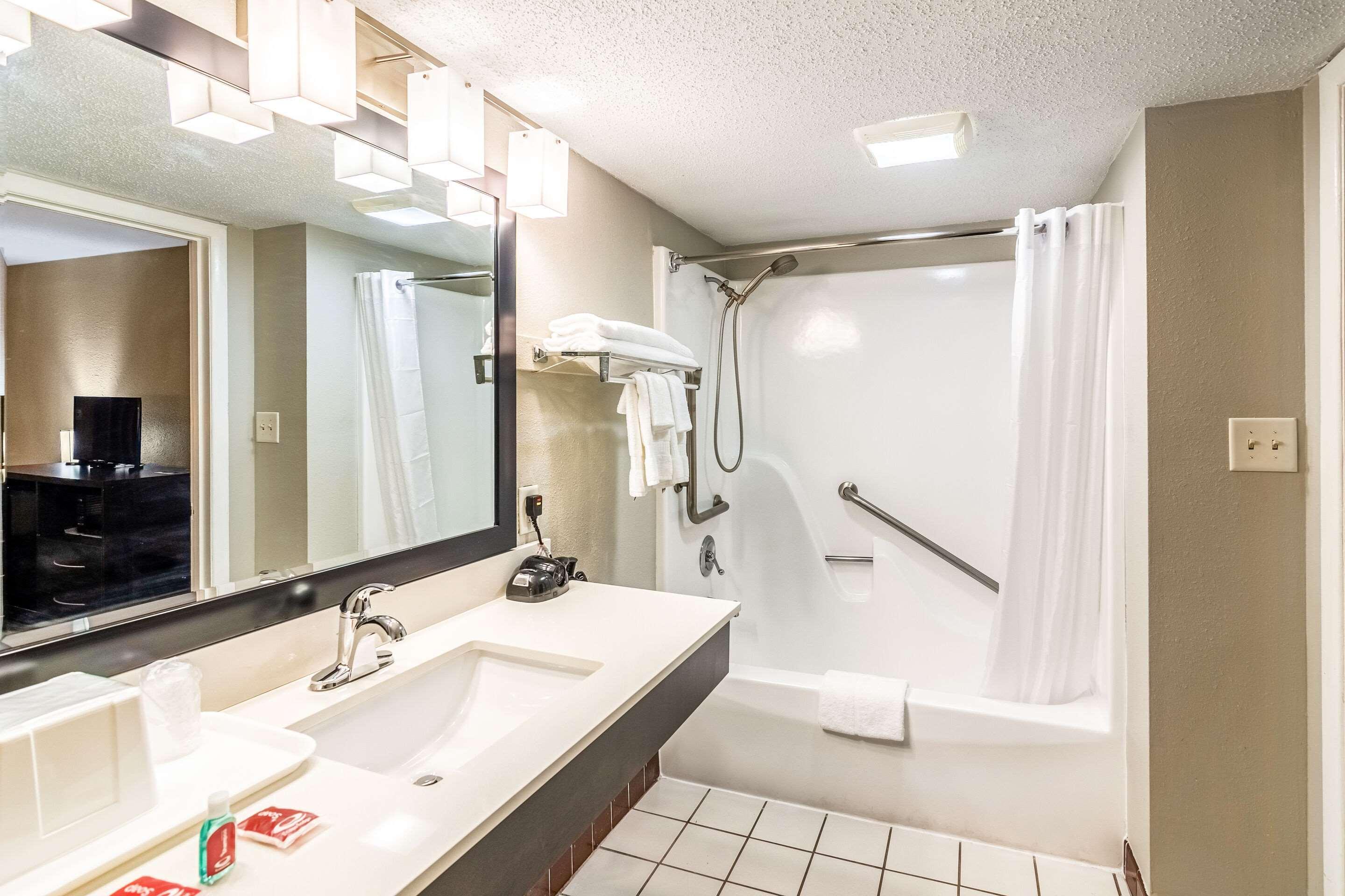 Econo Lodge Crestview Buitenkant foto