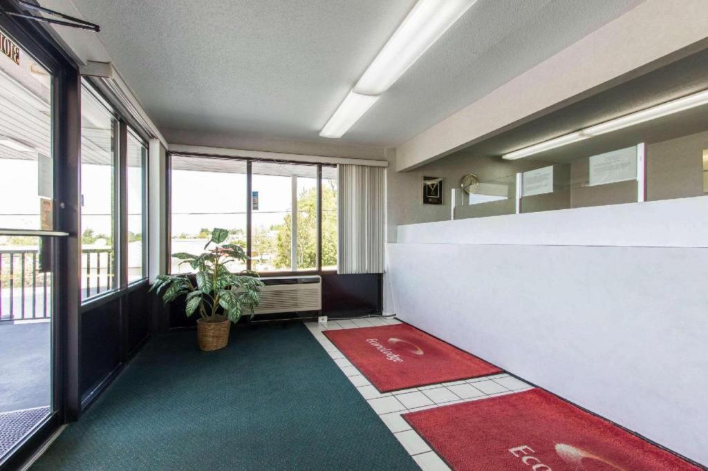 Econo Lodge Crestview Buitenkant foto